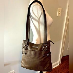 Jaclyn Smith brown shoulder bag